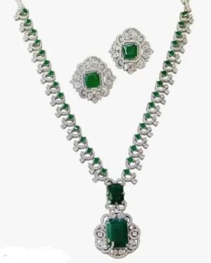 Green Stone Necklace Set